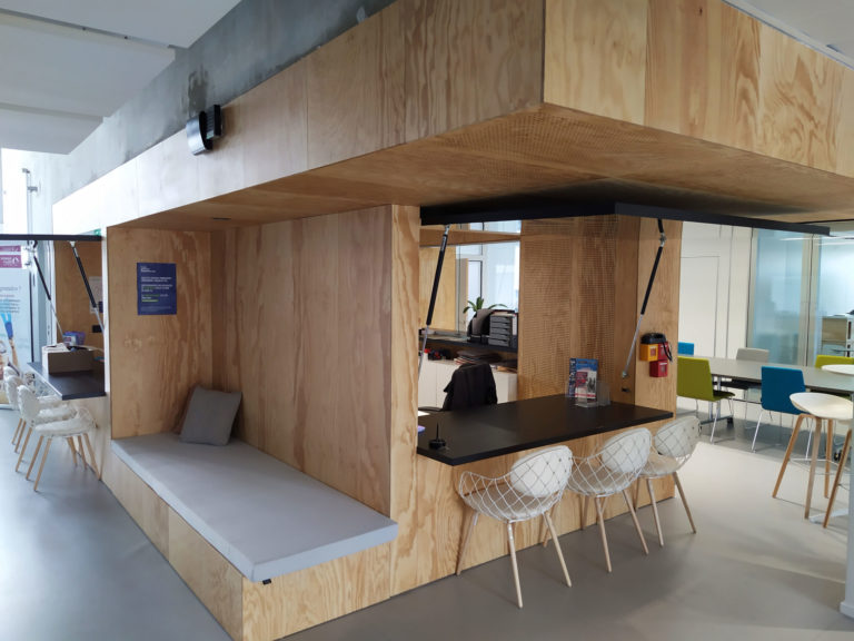 Accueil-et-coworking-open-space-8-scaled.jpg